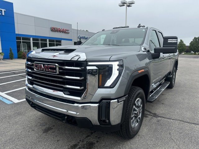 2025 Gmc Sierra 2500 HD SLE photo 2