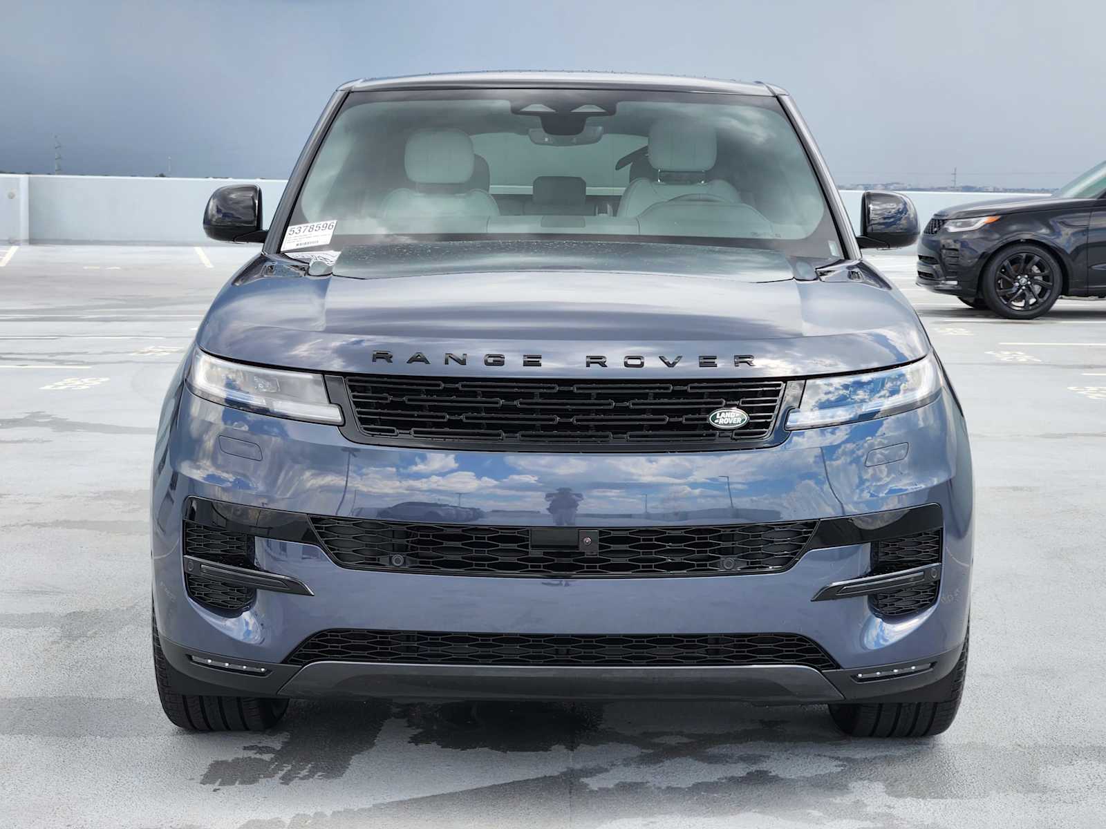 2025 Land Rover Range Rover Sport SE photo 2