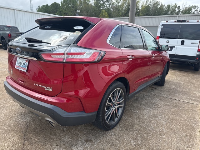 2020 Ford Edge Titanium photo 4