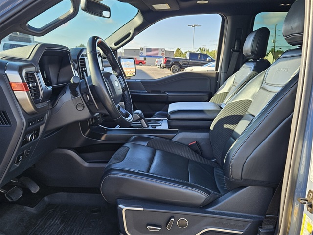 2023 Ford F-150 Raptor photo 11