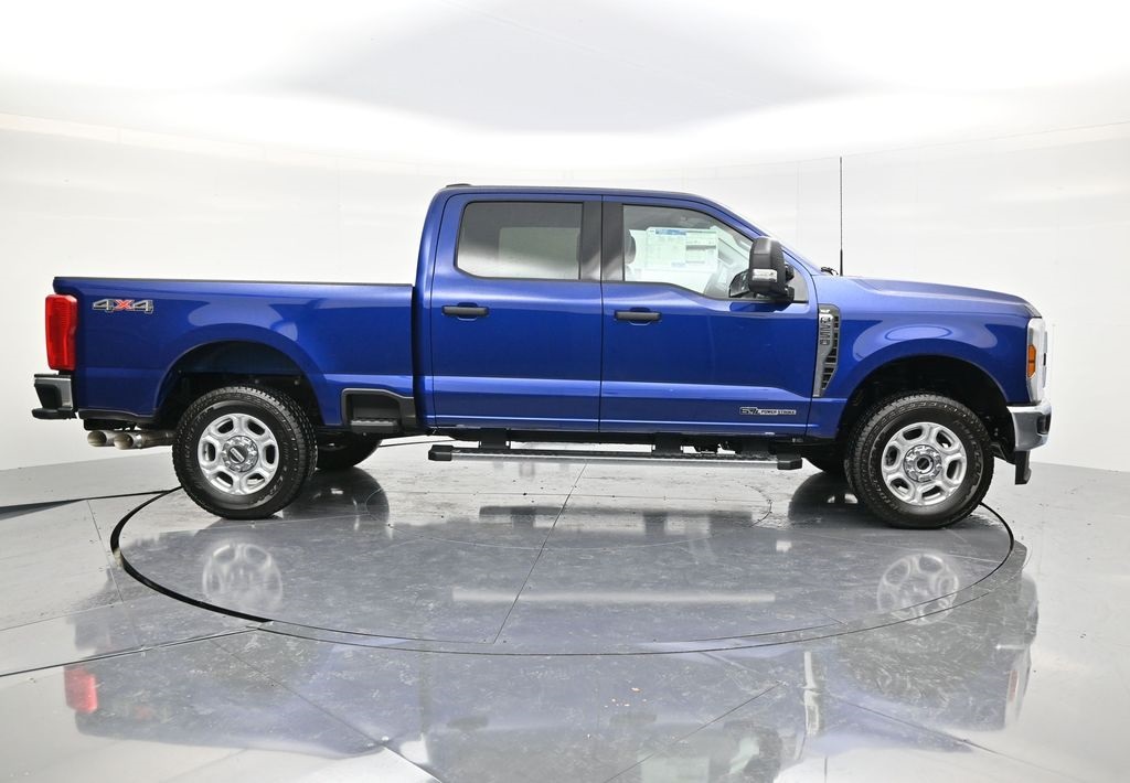 2026 Ford F-250 XLT photo 3
