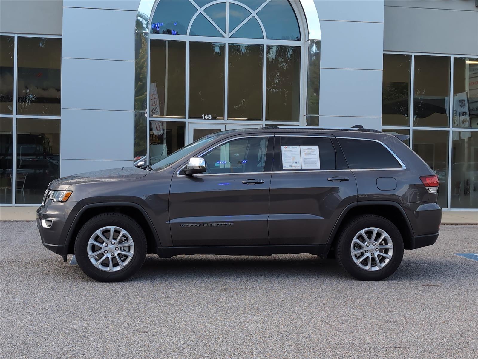 2021 Jeep Grand Cherokee Laredo E photo 4