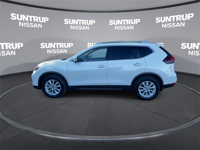 2018 Nissan Rogue SV photo 5