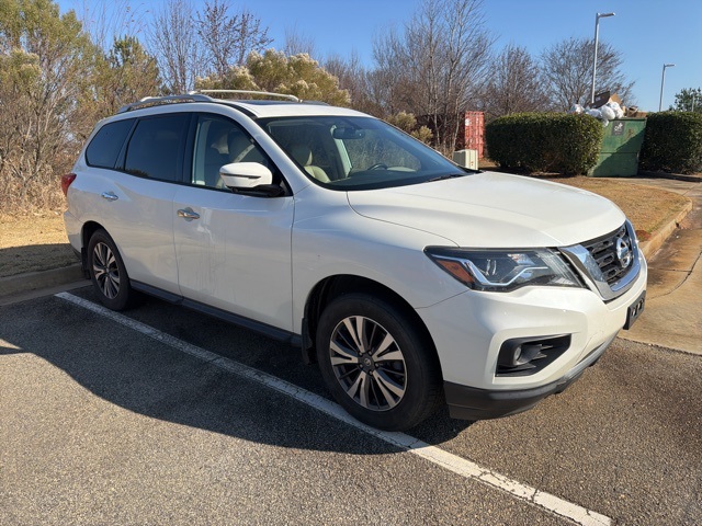 Used 2017 Nissan Pathfinder SL with VIN 5N1DR2MM9HC669583 for sale in Warner Robins, GA
