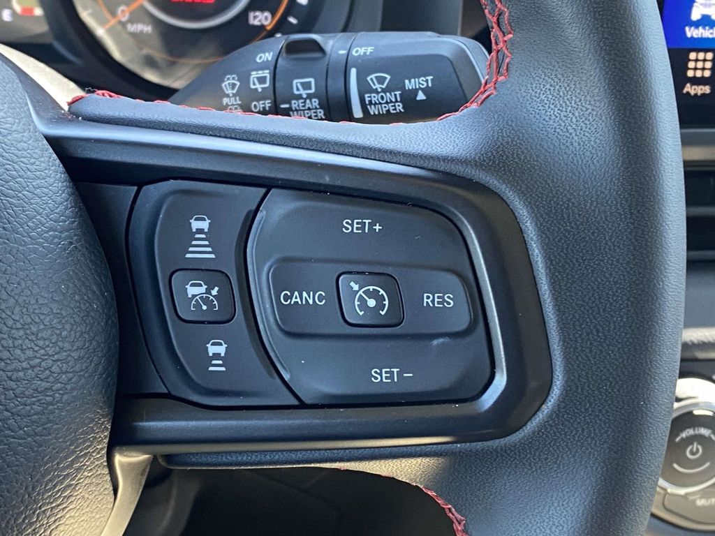 2024 Jeep Wrangler Rubicon photo 29