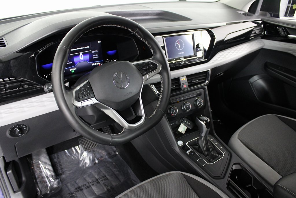 2022 Volkswagen Taos S photo 2