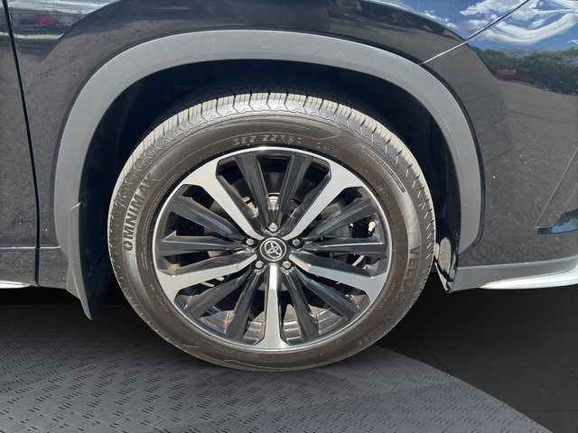 2022 Toyota Highlander XSE photo 28