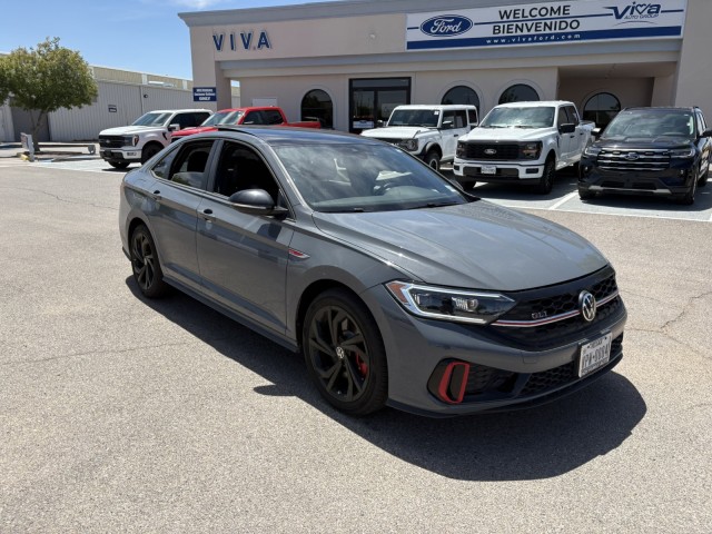 Used 2024 Pure Gray w/Deep Black Roof Volkswagen Autobahn image 6
