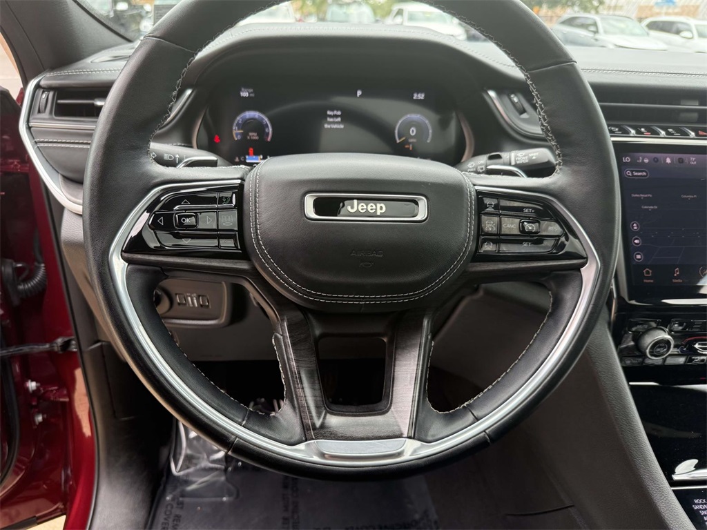 2022 Jeep Grand Cherokee Overland photo 19