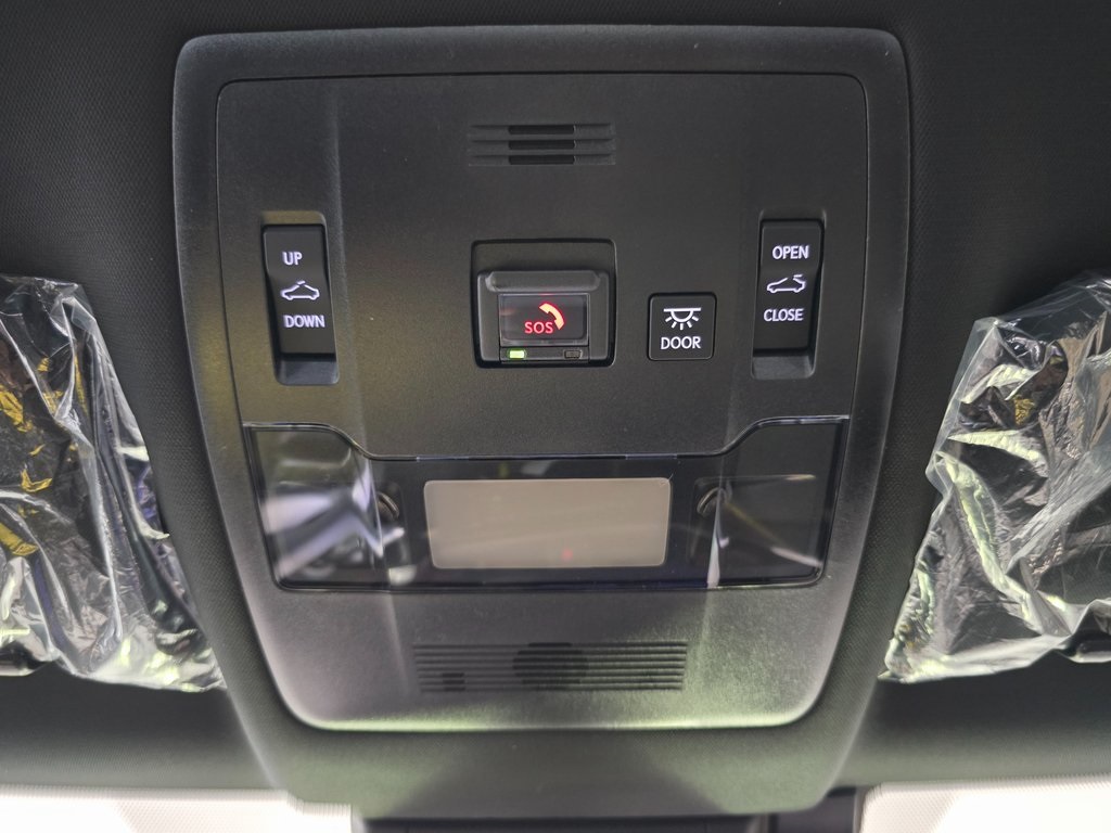 2025 Lexus UX photo 17