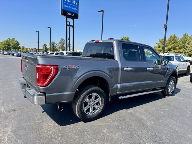 2021 Ford F-150 XLT photo 3