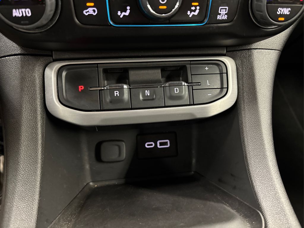 2023 Gmc Acadia SLE photo 31
