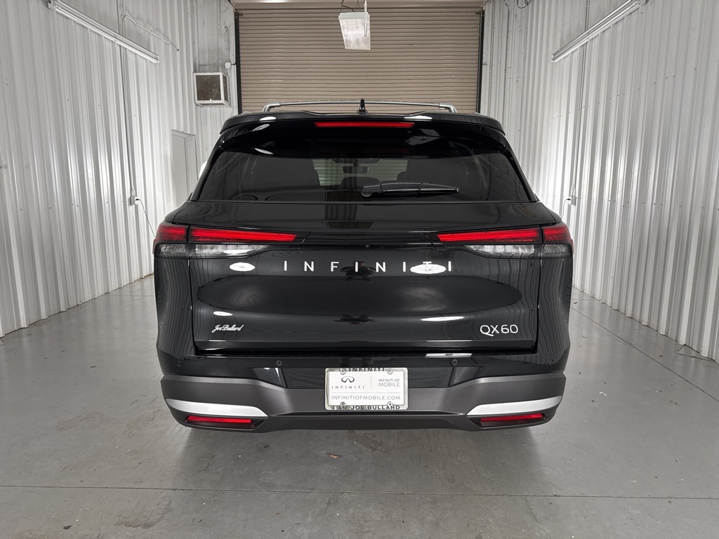2026 Infiniti QX60 Luxe photo 3