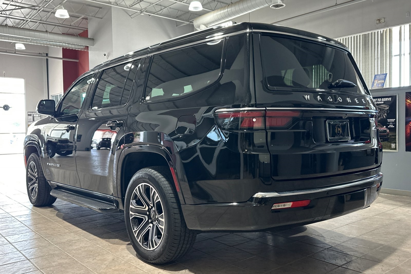 2025 Jeep Wagoneer Base photo 4