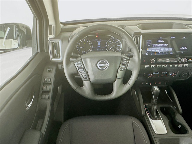 2025 Nissan Frontier SV photo 22