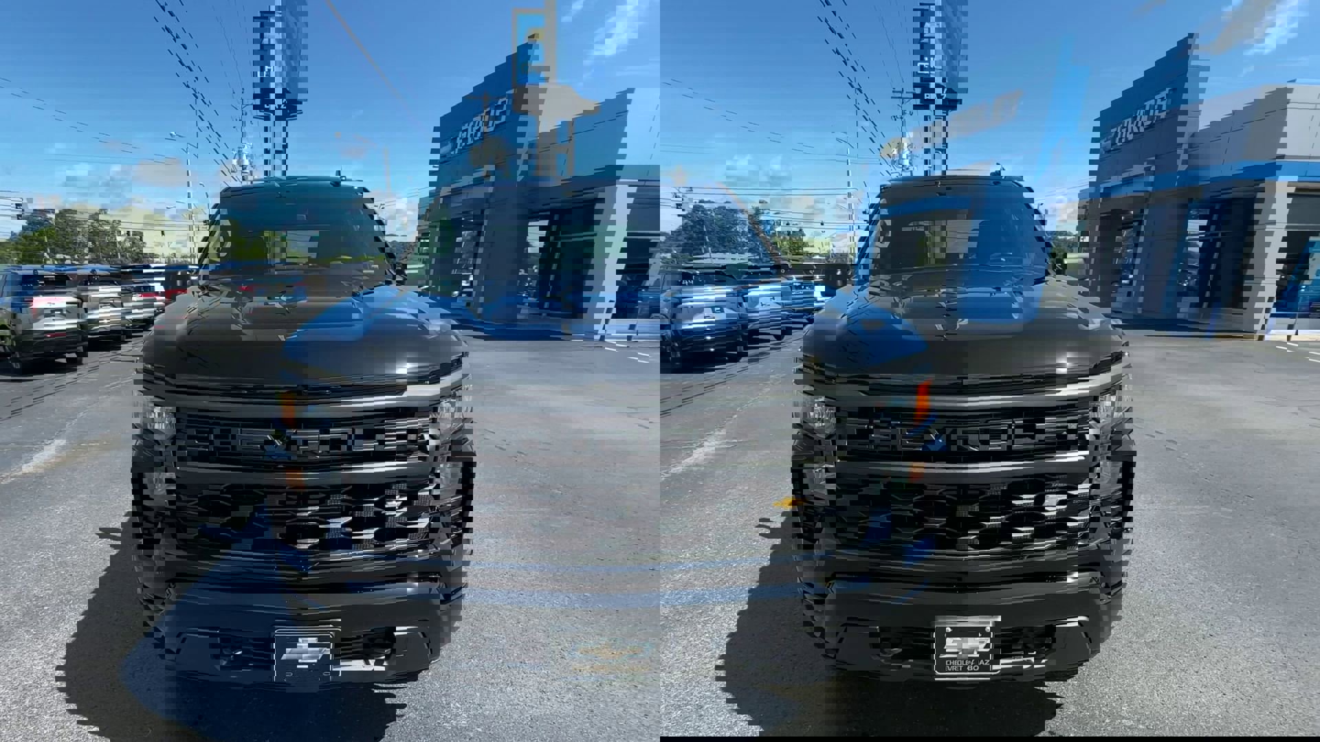 2025 Chevrolet Silverado 1500 Custom photo 2