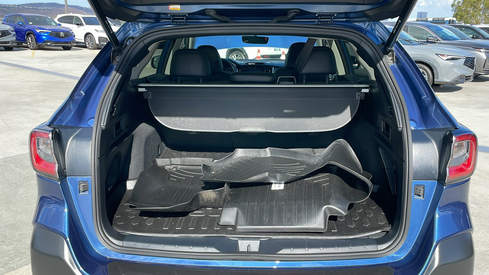 2022 Subaru Outback Limited photo 28