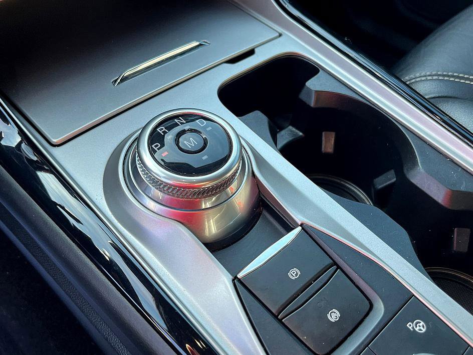 2021 Ford Explorer ST photo 20