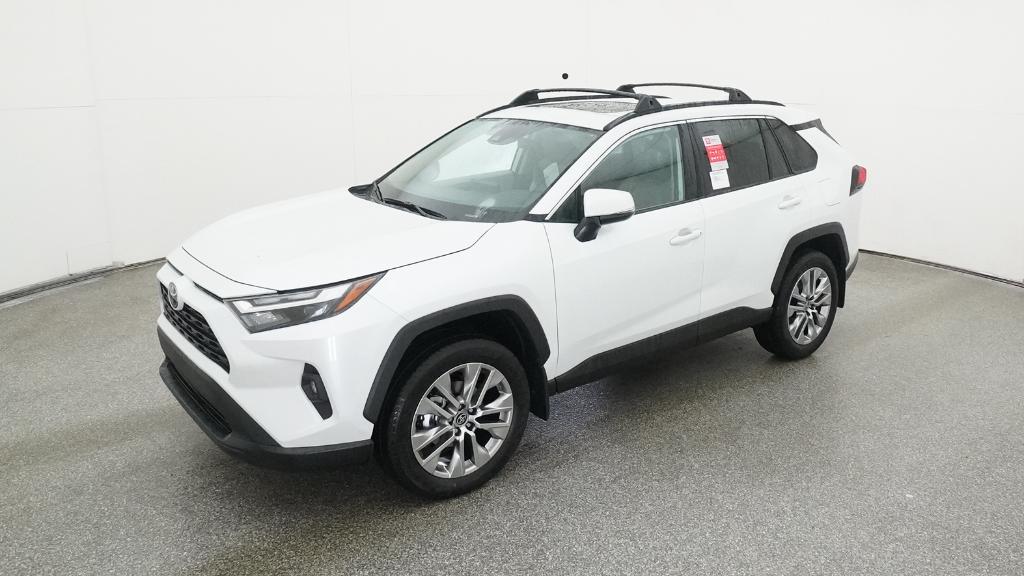 2025 Toyota RAV4 XLE Premium's photo