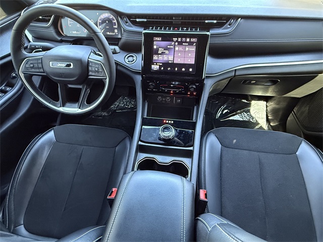 2023 Jeep Grand Cherokee Altitude X photo 31
