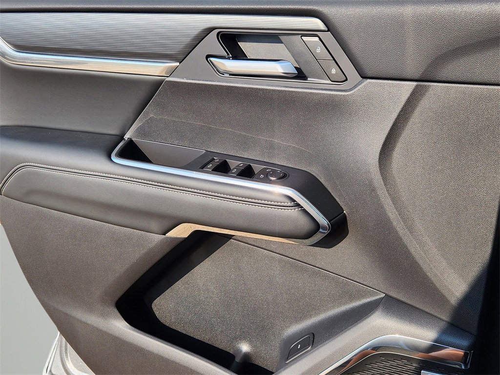 2026 Gmc Acadia Elevation photo 5