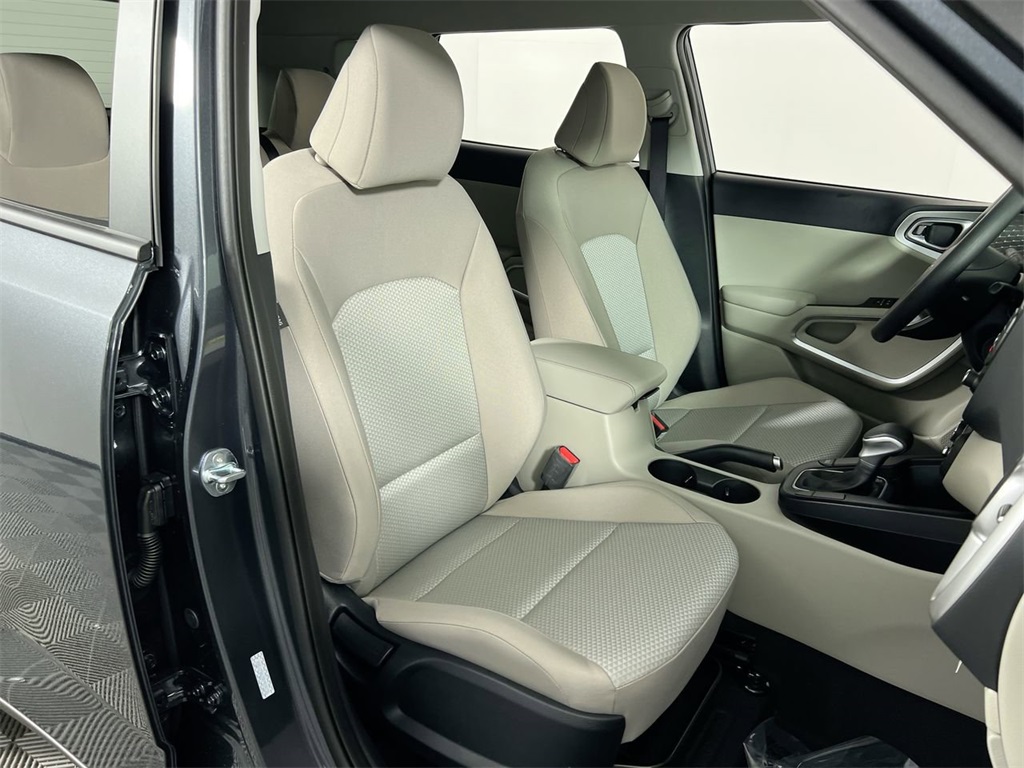 2025 Kia Soul LX S photo 26