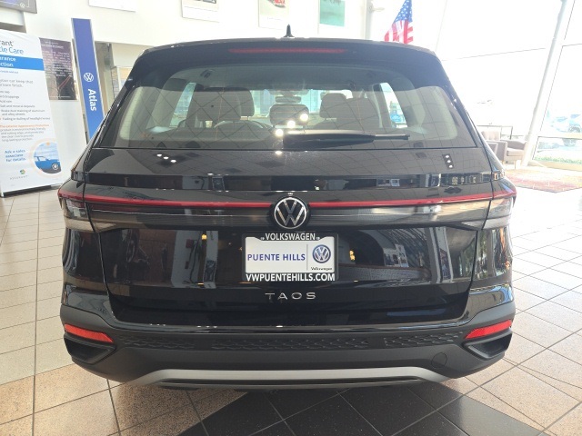 2025 Volkswagen Taos S photo 6
