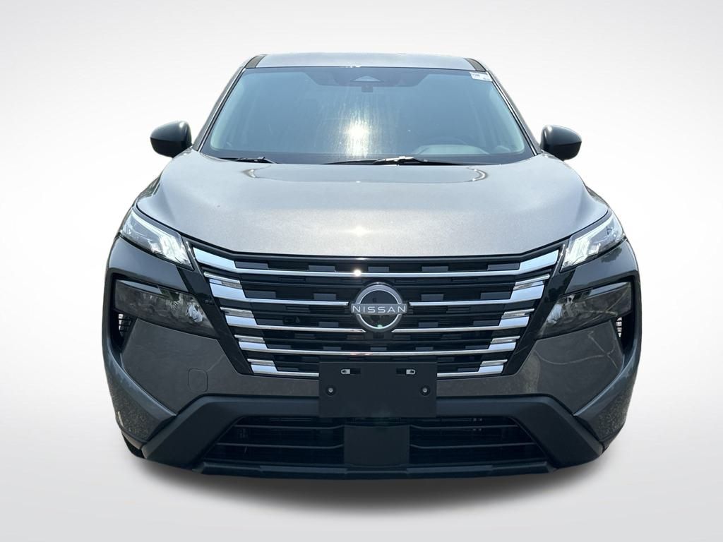 2026 Nissan Rogue S photo 2