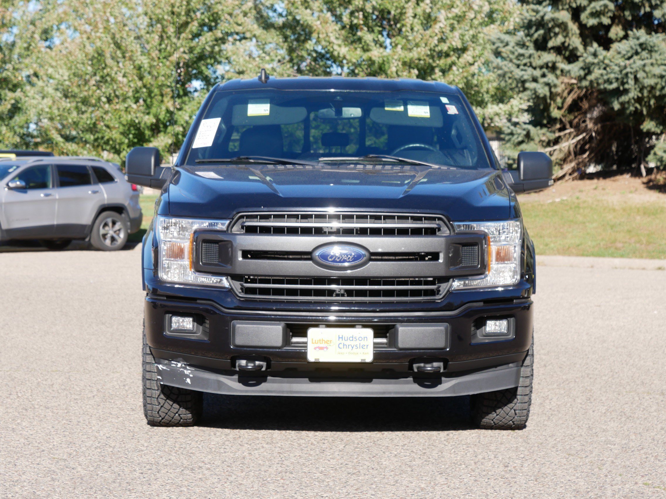2019 Ford F-150 XLT photo 2
