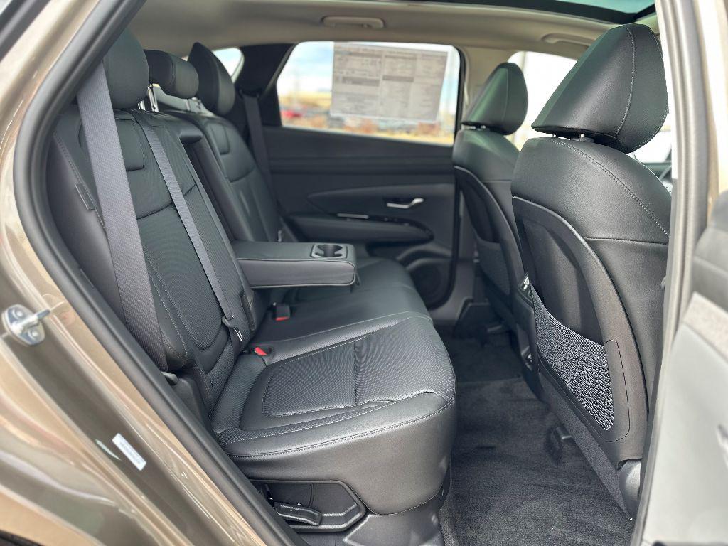 2025 Hyundai Tucson Hybrid Limited photo 23