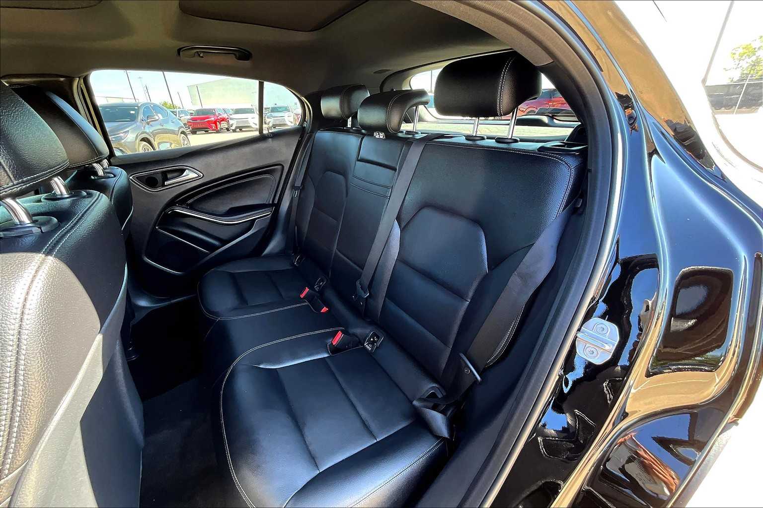 2019 Mercedes Benz GLA 250 photo 18