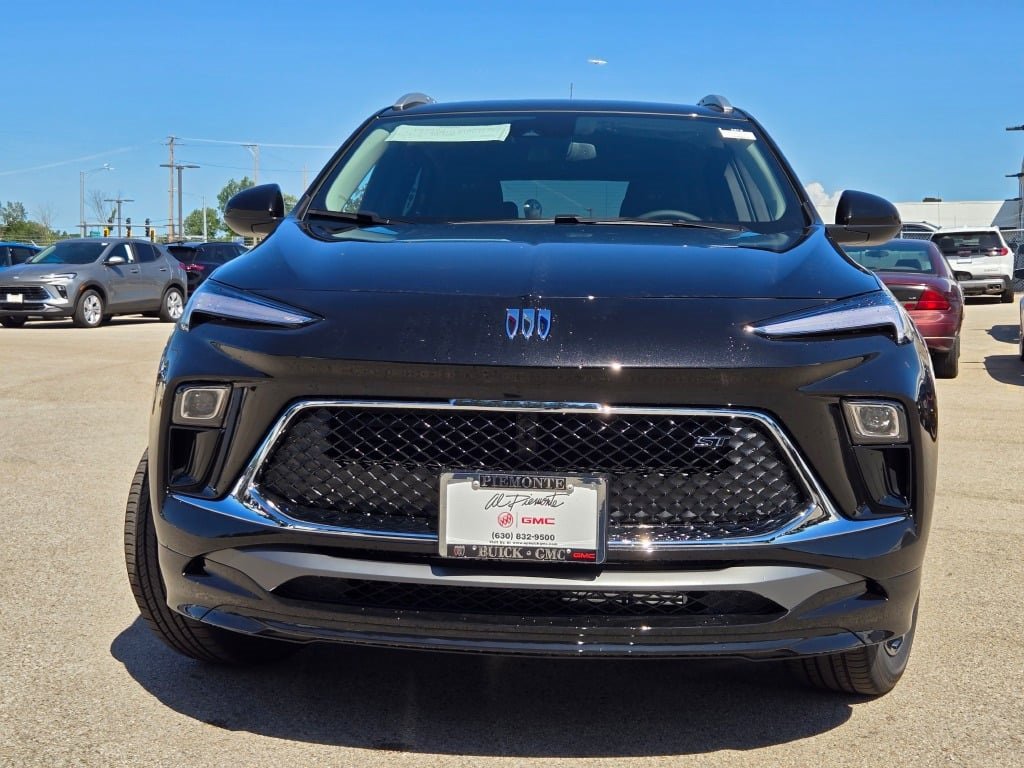 2026 Buick Encore GX Sport Touring photo 2