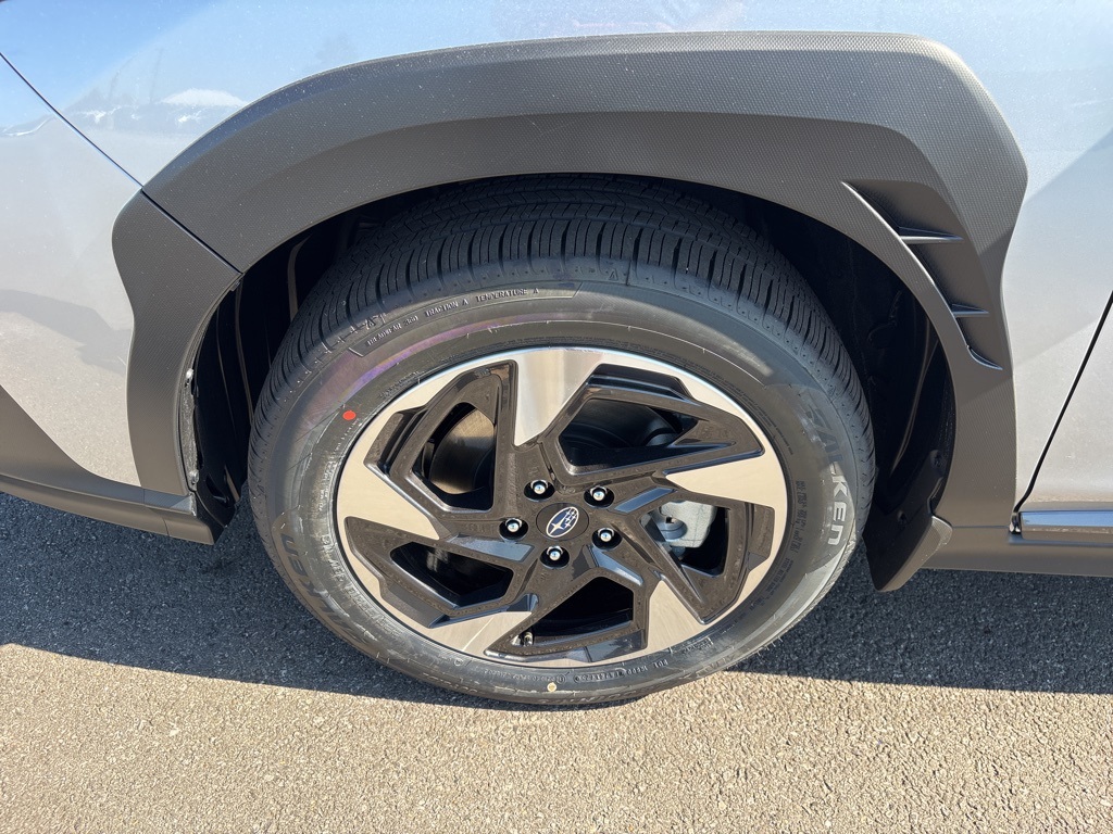 2025 Subaru Crosstrek Limited photo 8