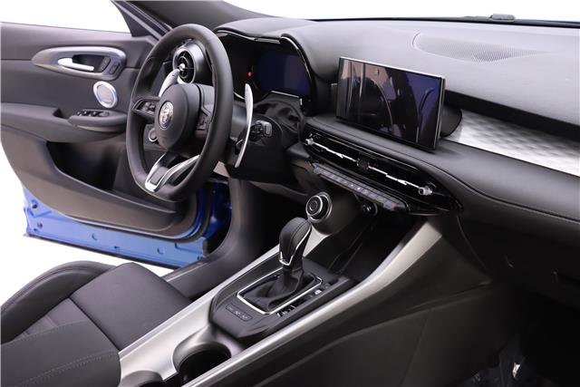 2024 Alfa Romeo Tonale Veloce photo 8