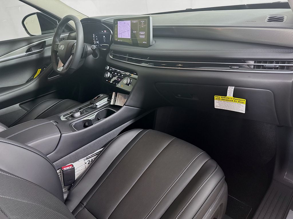 2026 Infiniti QX60 Luxe photo 31