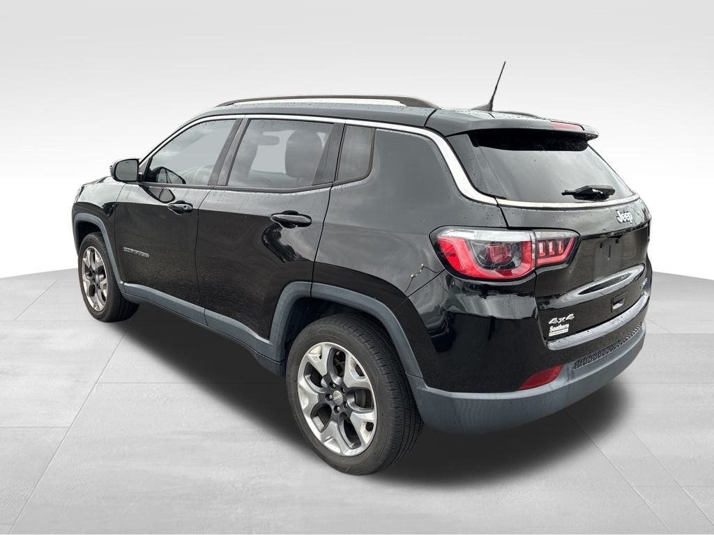 2018 Jeep Compass Limited photo 2