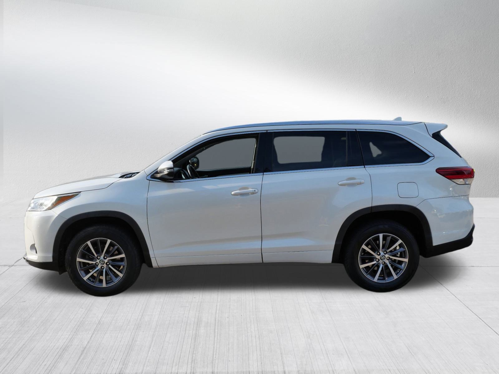2018 Toyota Highlander XLE photo 3