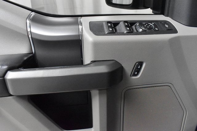 2017 Ford F-250 XLT photo 14