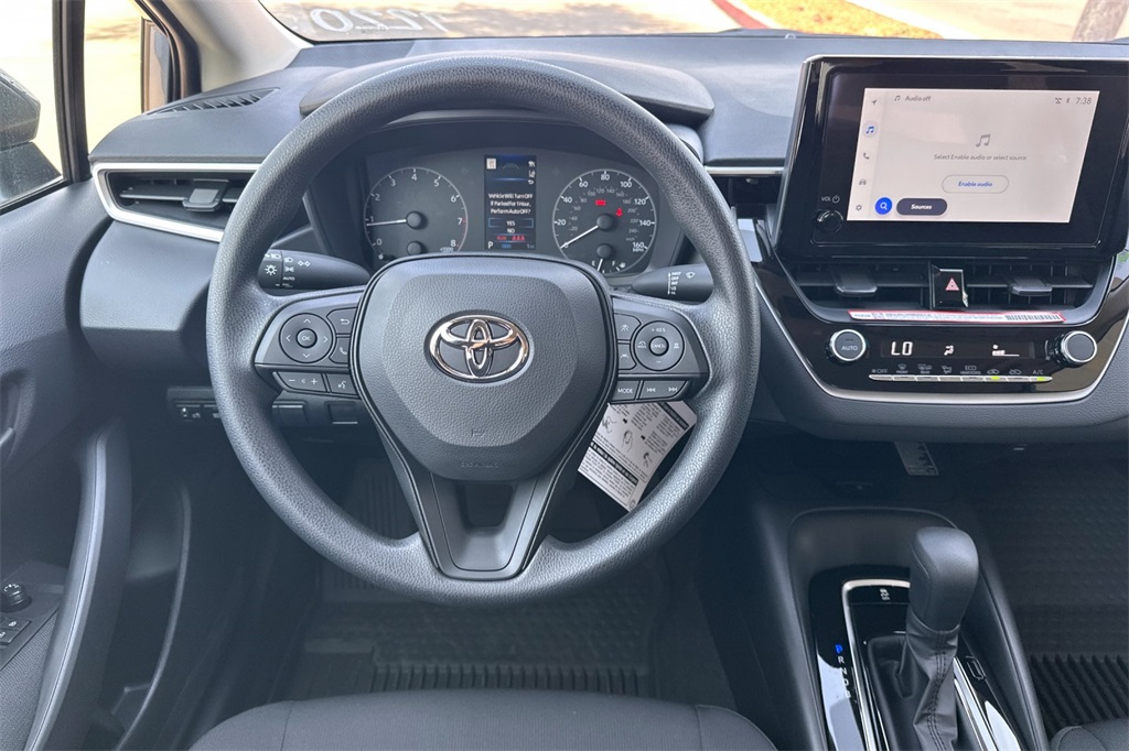 2025 Toyota Corolla LE photo 14