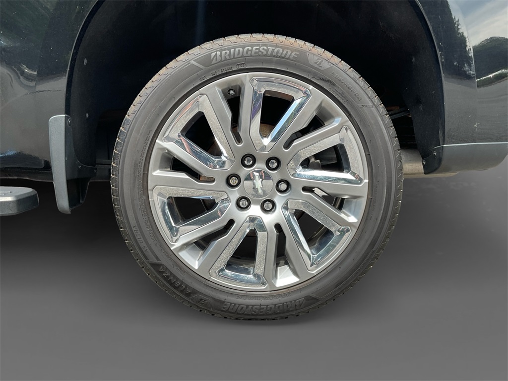 2022 Chevrolet Silverado 1500 High Country photo 9