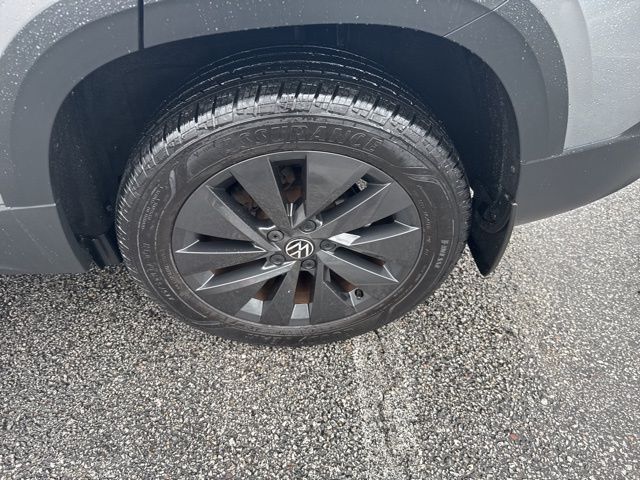 2023 Volkswagen Taos S photo 11