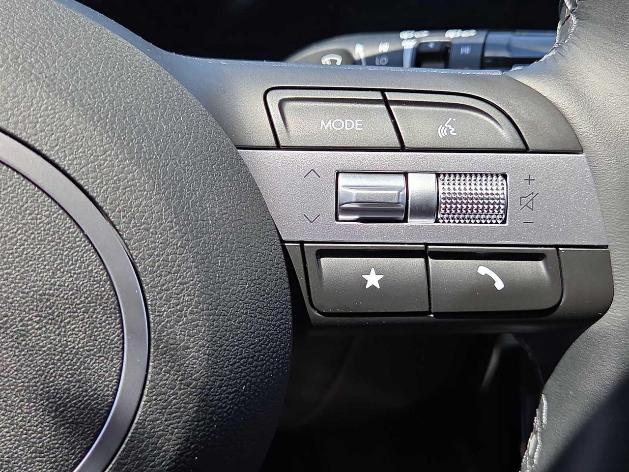 2025 Hyundai Tucson SEL Convenience photo 21