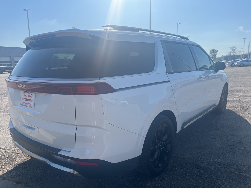 2024 Kia Carnival SX Prestige photo 3