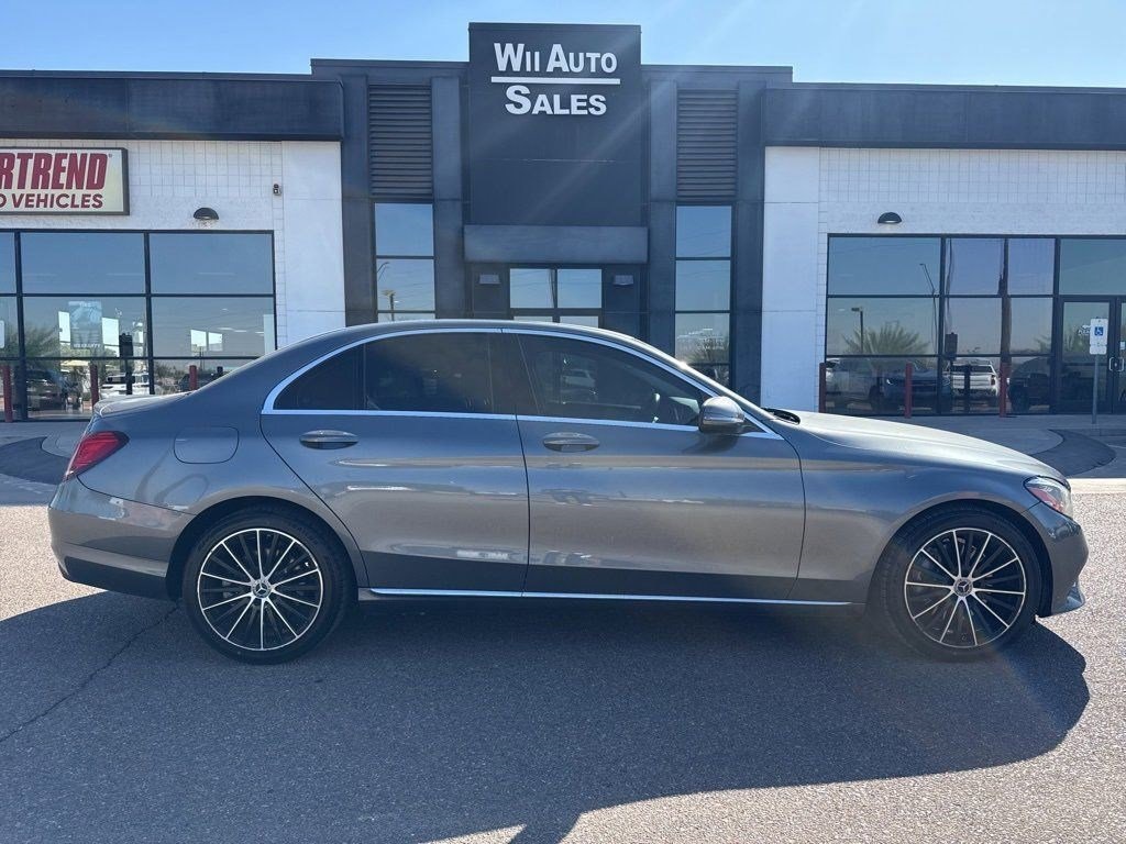 2019 Mercedes Benz C 300 photo 2
