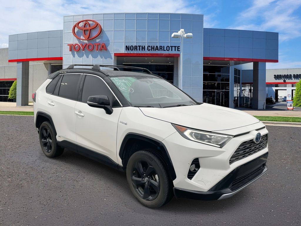 2019 Toyota RAV4 XSE's photo