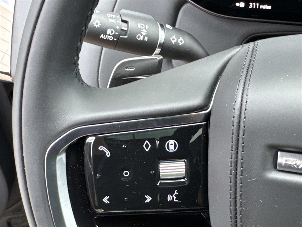 2025 Land Rover Range Rover Sport SE photo 23