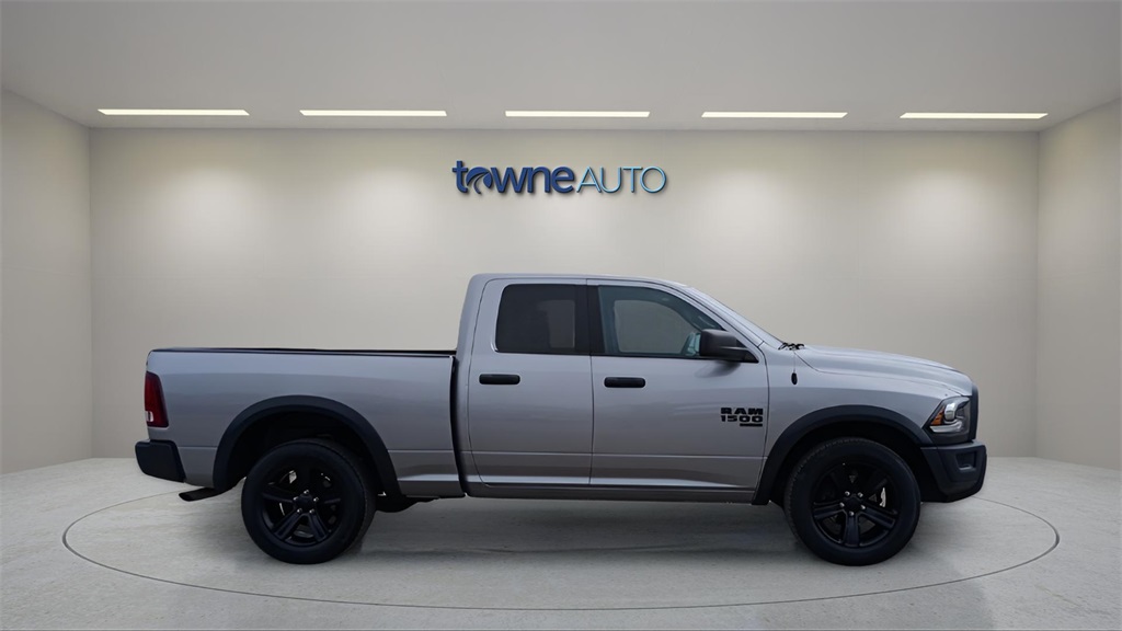 2022 Ram 1500 Classic Warlock photo 6