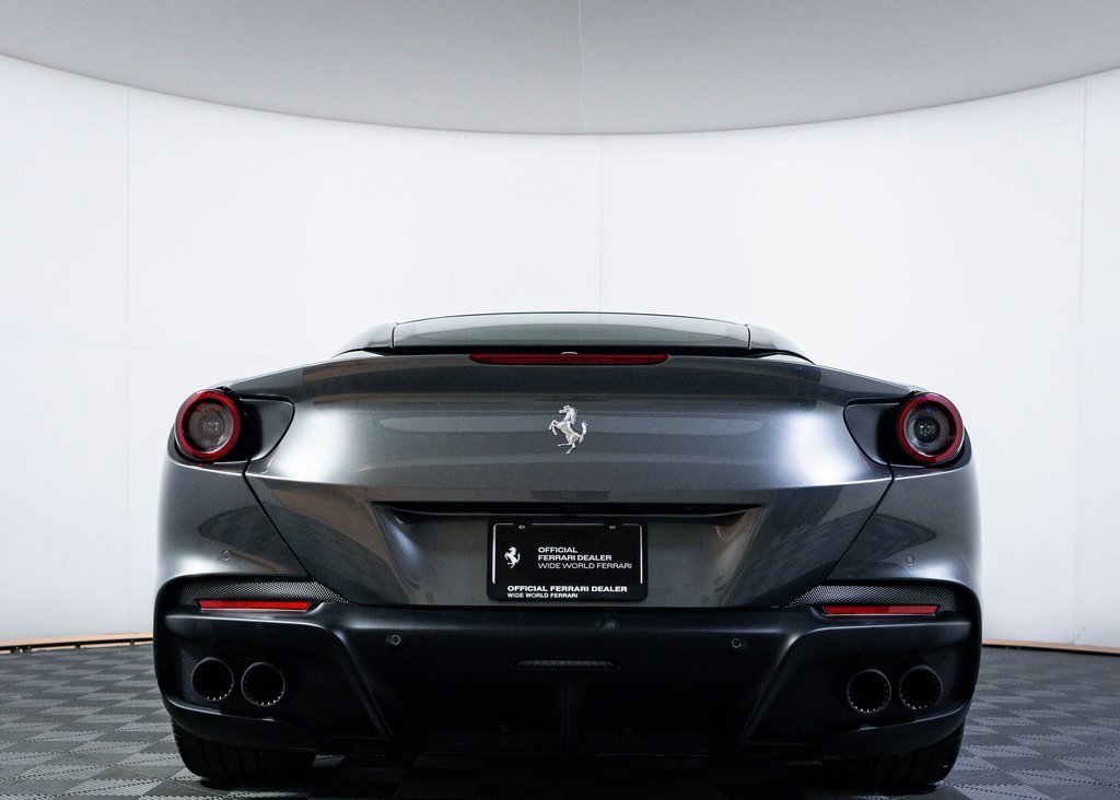 2023 Ferrari Portofino Base photo 13