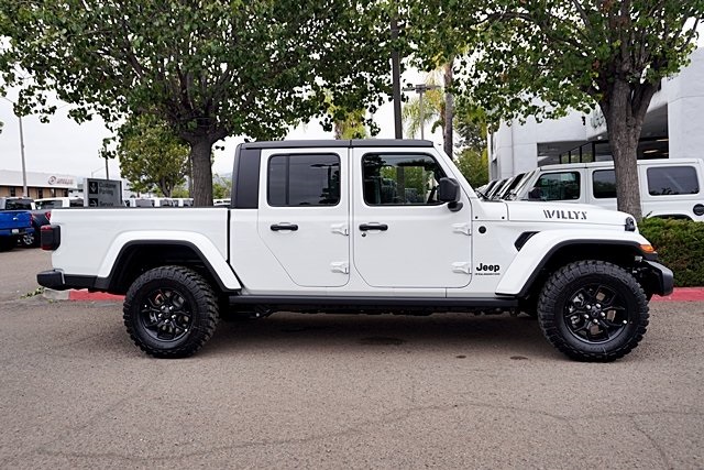 New 2025 Bright White Clear-Coat Exterior Paint Jeep Willys image 7