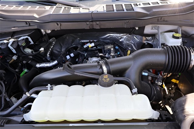 2025 Ford F-150 XLT photo 36